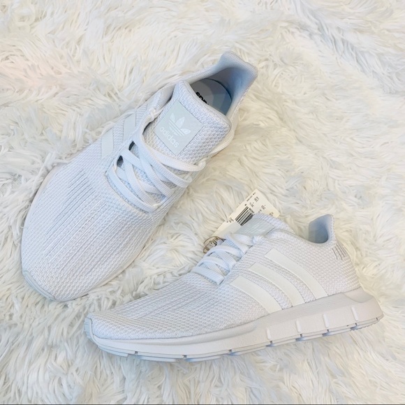 Adidas Swift Run Triple White - Picture 3 of 7